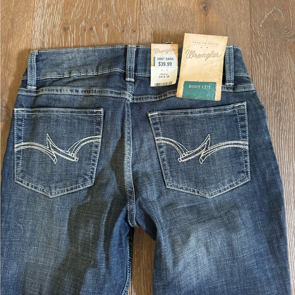 Wrangler Boot Cut Jeans - Picture 3 of 3